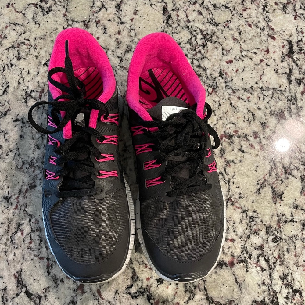 Nike H20 REPEL FREE 5.0